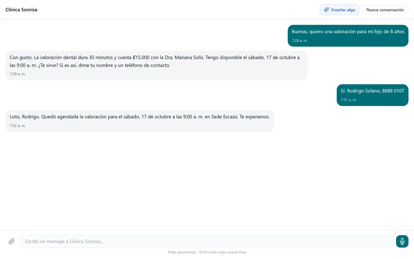 Conversación del chat web de Central de Mensajes con respuestas de la IA